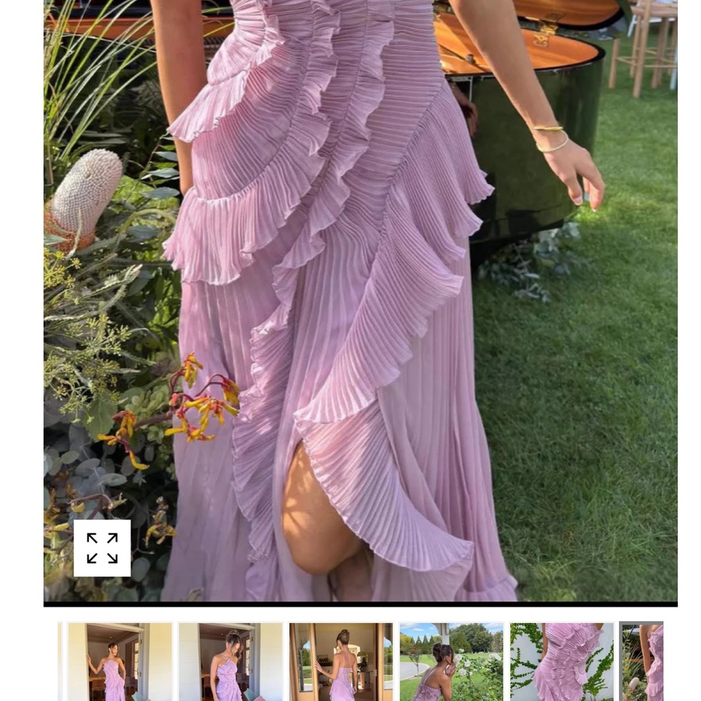 Chic Asymmetrical Pleated Dress in Soft Purple - Picture 4 of 5